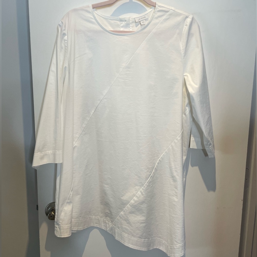 J. Jill white long sleeve lightweight top in SZ L.